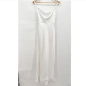 Zara White Sleeveless Gown Size M